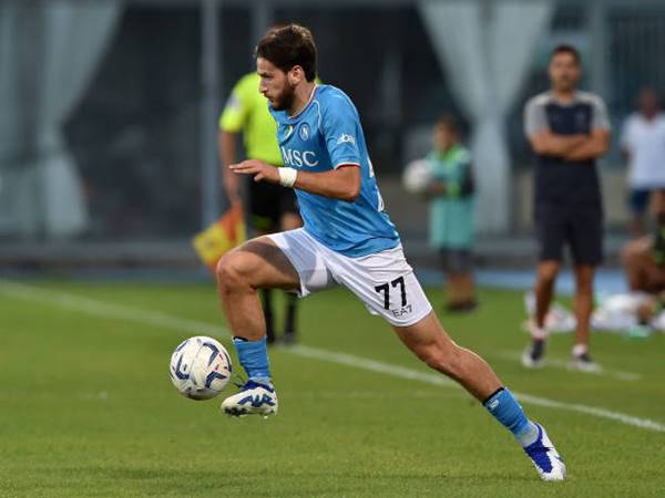 Kỹ thuật kiểm soát bóng: Nền tảng cho mọi pha xử lý đỉnh cao