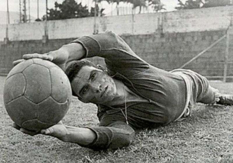 Thủ môn huyền thoại Manga trong màu áo Selecao